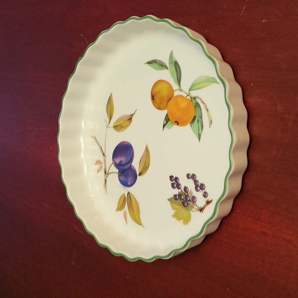 Vintage 1986 Royal Worcester Fine Porcelain Evesham Vale Pattern 10” Quiche Pan